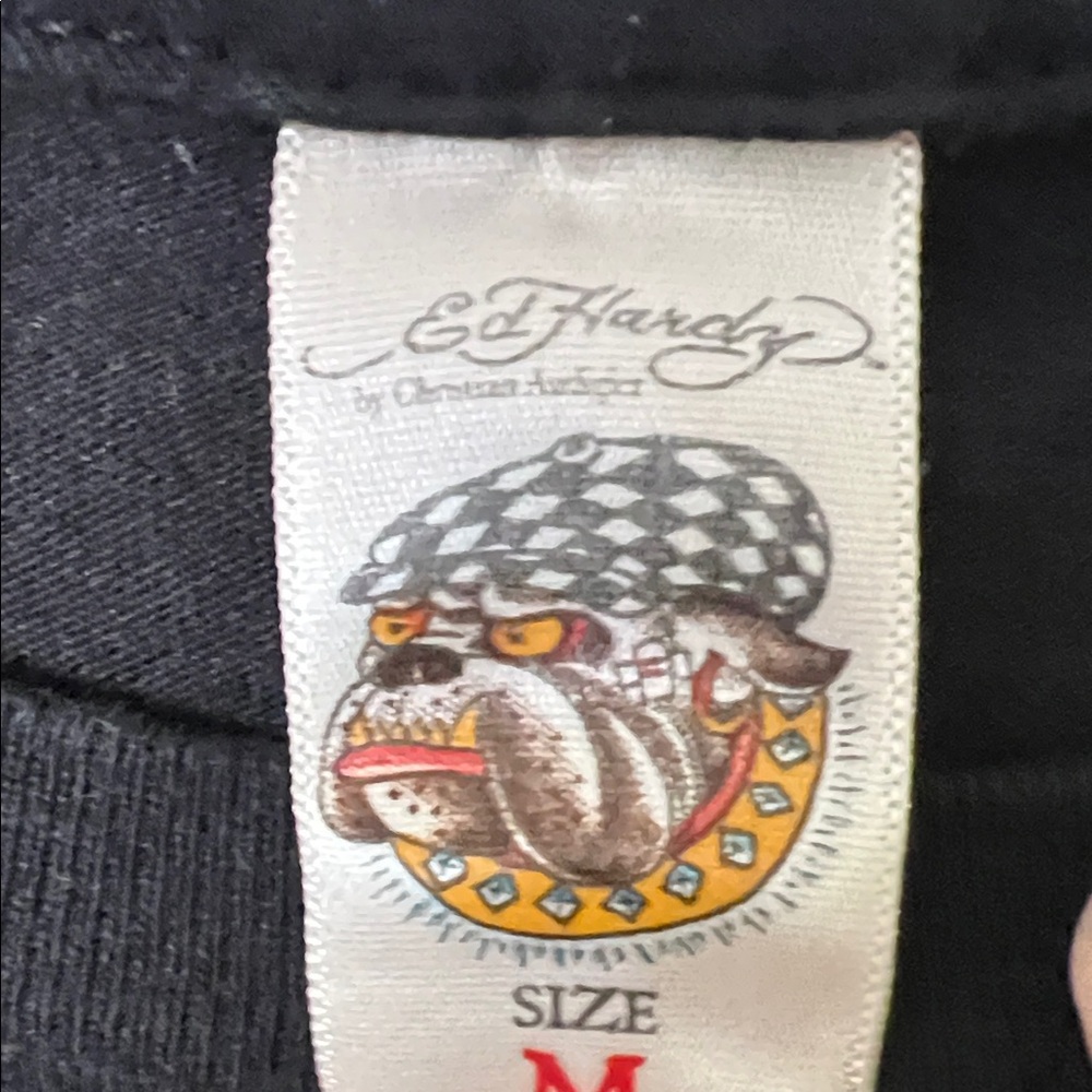 Ed Hardy Black Graphic T-Shirt. Front and back.Hard Rock in Vegas is gone now - Picture 8 of 8